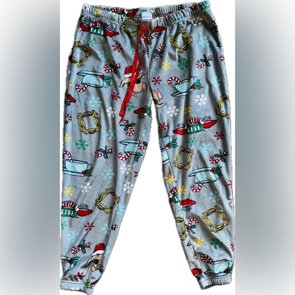 Friends Women’s Pajama Bottoms Extra Large XL Central Perk